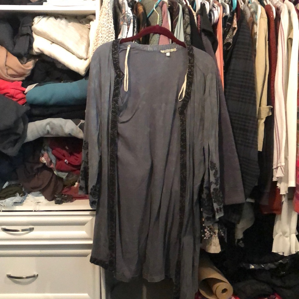 Black long sleeve shirt